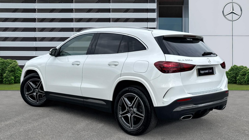 Mercedes-Benz GLA 200d AMG Line Executive 5dr Auto Diesel Hatchback - Image 2