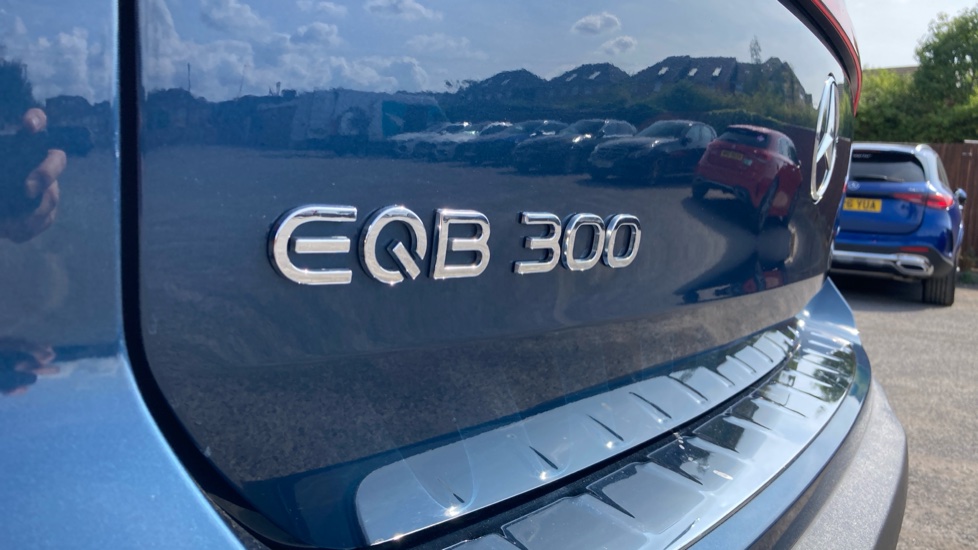 Mercedes-Benz Eqb 300 4M 168kW AMG Line Premium 66.5kWh 5dr Auto Electric Estate - Image 24