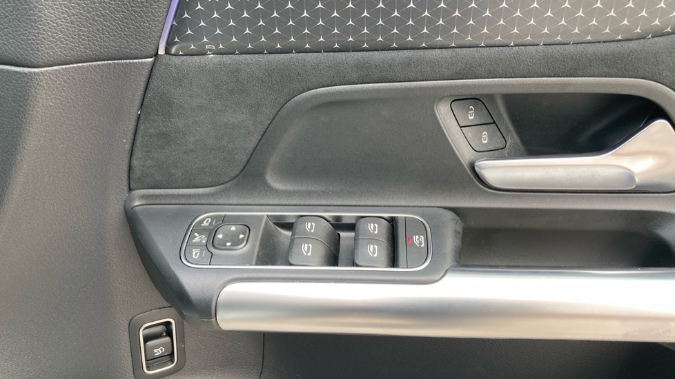 Mercedes-Benz Eqa 250+ 140kW Urban Edition 70.5kWh 5dr Auto Electric Hatchback - Image 31