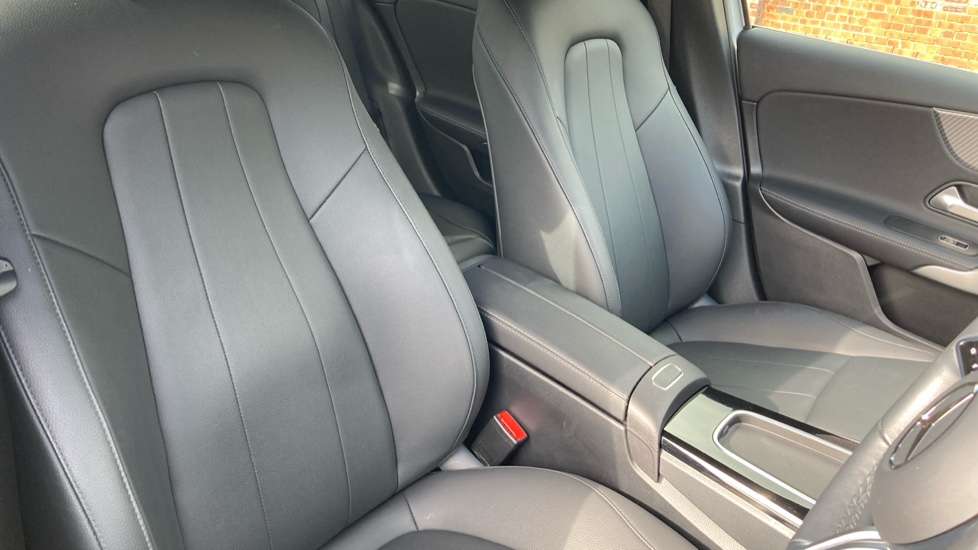 Mercedes-Benz A-Class A180 Sport Executive 4dr Auto Petrol Saloon - Image 27
