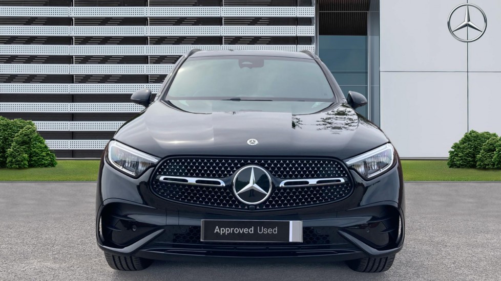 Mercedes-Benz GLC 300e 4Matic Urban Edition 5dr 9G-Tronic Estate - Image 3