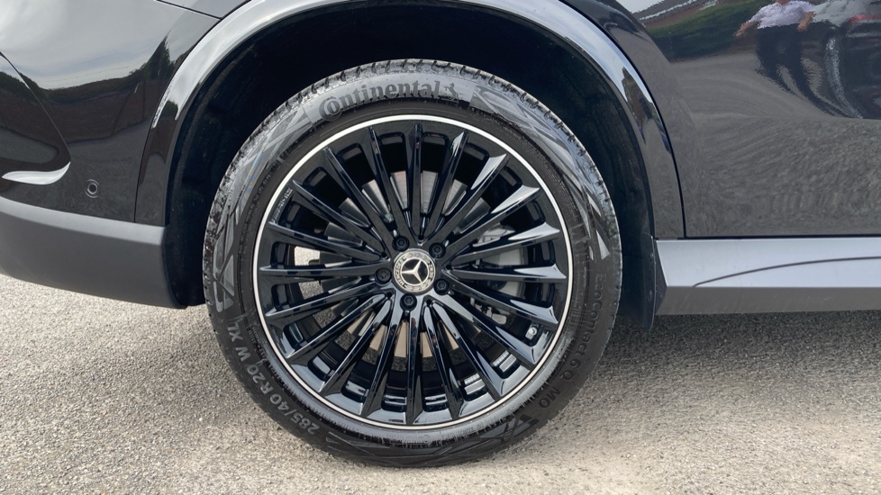 Mercedes-Benz GLC 300e 4Matic Urban Edition 5dr 9G-Tronic Estate - Image 7