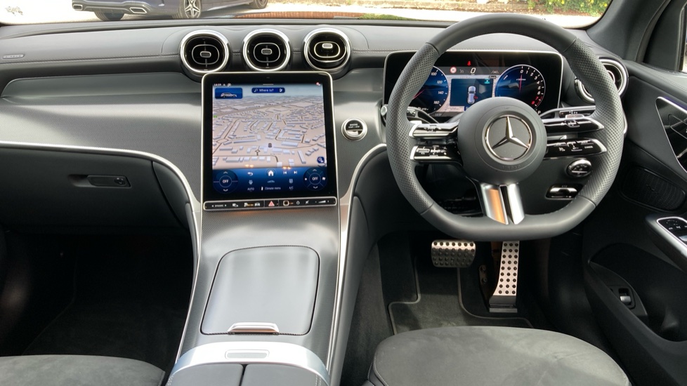 Mercedes-Benz GLC 300e 4Matic Urban Edition 5dr 9G-Tronic Estate - Image 10