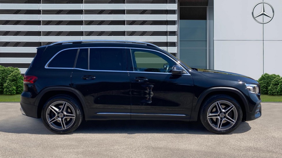 Mercedes-Benz GLB 200 AMG Line 5dr 7G-Tronic Petrol Estate - Image 5