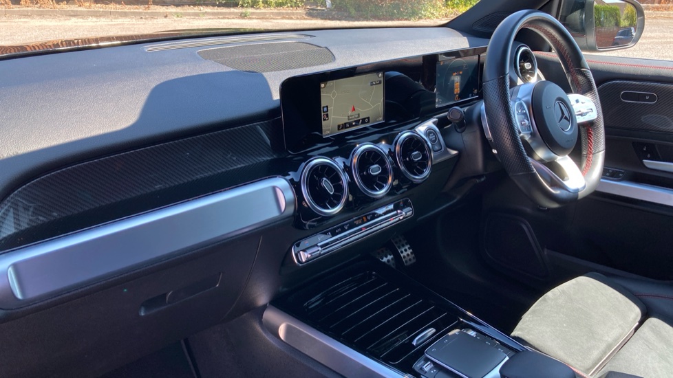 Mercedes-Benz GLB 200 AMG Line 5dr 7G-Tronic Petrol Estate - Image 9