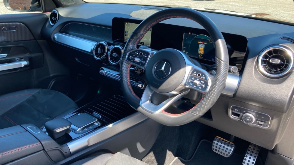 Mercedes-Benz GLB 200 AMG Line 5dr 7G-Tronic Petrol Estate - Image 11