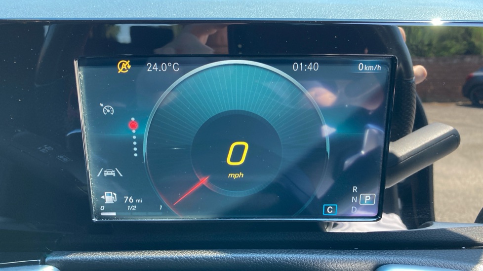 Mercedes-Benz GLB 200 AMG Line 5dr 7G-Tronic Petrol Estate - Image 18