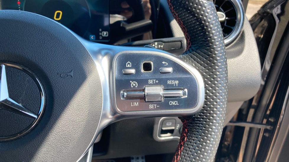 Mercedes-Benz GLB 200 AMG Line 5dr 7G-Tronic Petrol Estate - Image 36