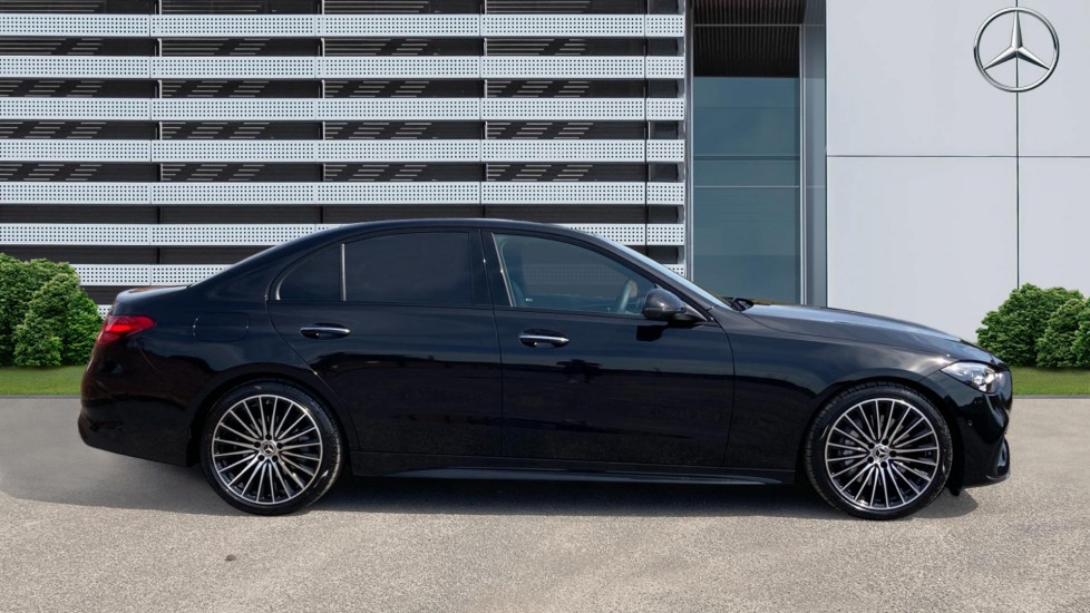 Mercedes-Benz C-Class C200 AMG Line Premium Plus 4dr 9G-Tronic Petrol Saloon - Image 5