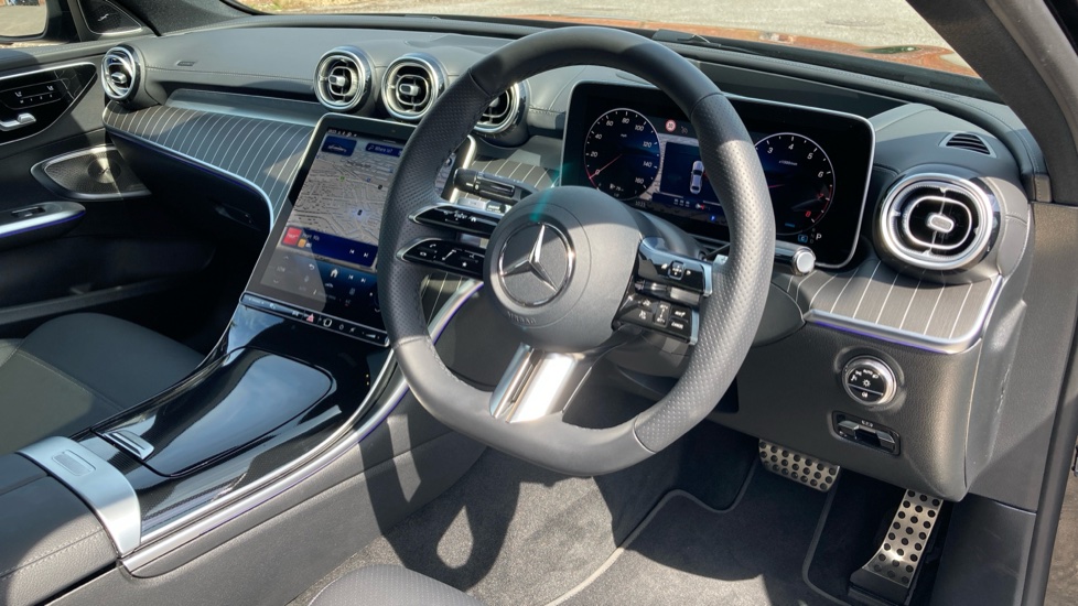 Mercedes-Benz C-Class C200 AMG Line Premium Plus 4dr 9G-Tronic Petrol Saloon - Image 11