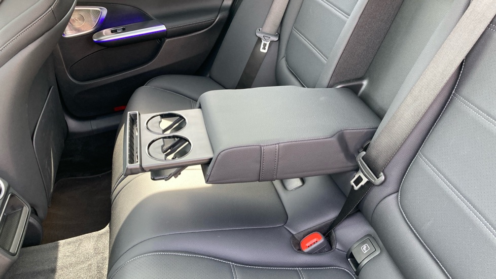 Mercedes-Benz C-Class C200 AMG Line Premium Plus 4dr 9G-Tronic Petrol Saloon - Image 26