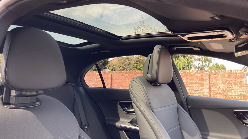 Mercedes-Benz C-Class C200 AMG Line Premium Plus 4dr 9G-Tronic Petrol Saloon - Image 29
