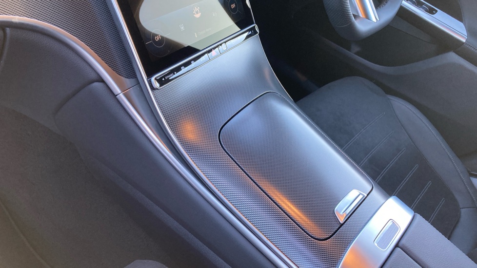 Mercedes-Benz GLC 300de 4Matic Urban Edition 5dr 9G-Tronic Estate - Image 13