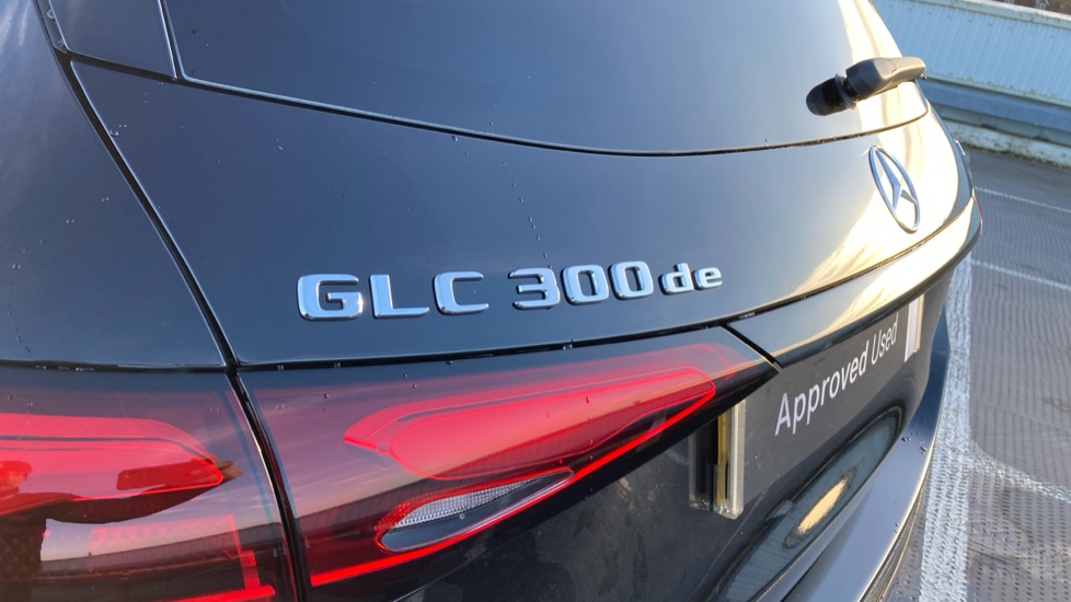 Mercedes-Benz GLC 300de 4Matic Urban Edition 5dr 9G-Tronic Estate - Image 26