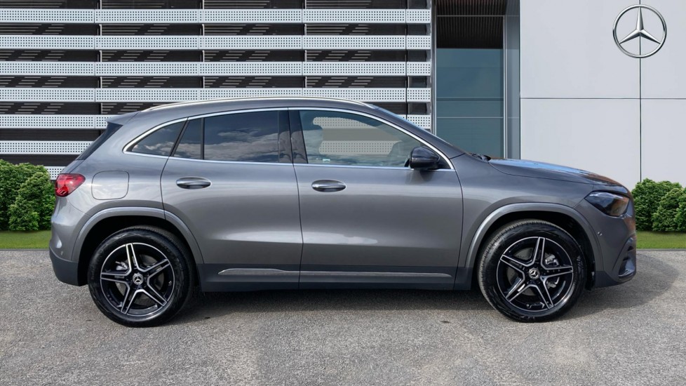 Mercedes-Benz GLA 250e AMG Line Executive 5dr Auto Hatchback - Image 5