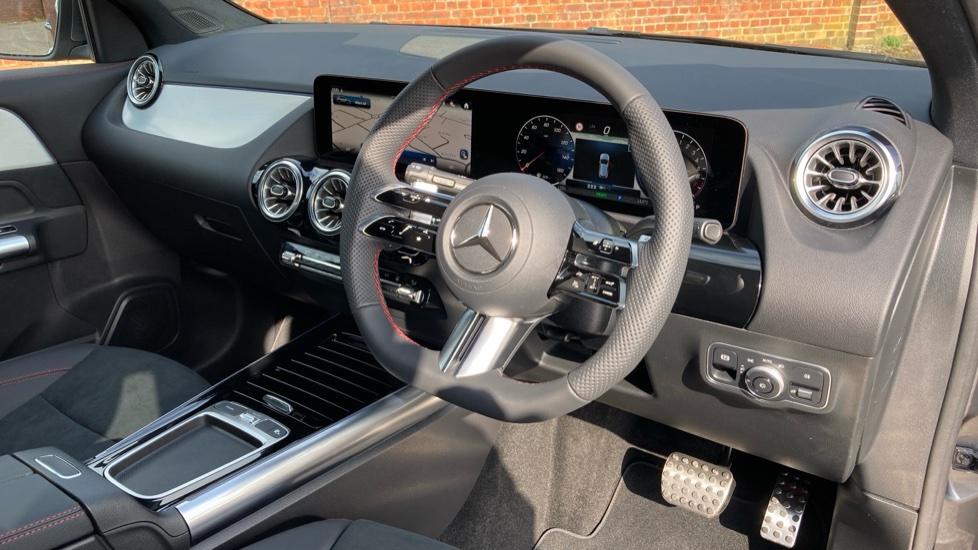 Mercedes-Benz GLA 250e AMG Line Executive 5dr Auto Hatchback - Image 11