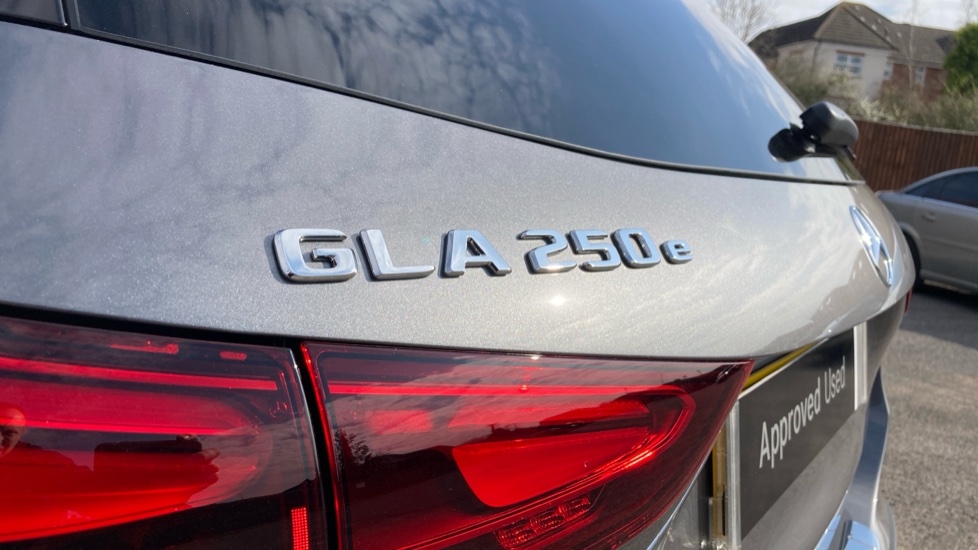 Mercedes-Benz GLA 250e AMG Line Executive 5dr Auto Hatchback - Image 25
