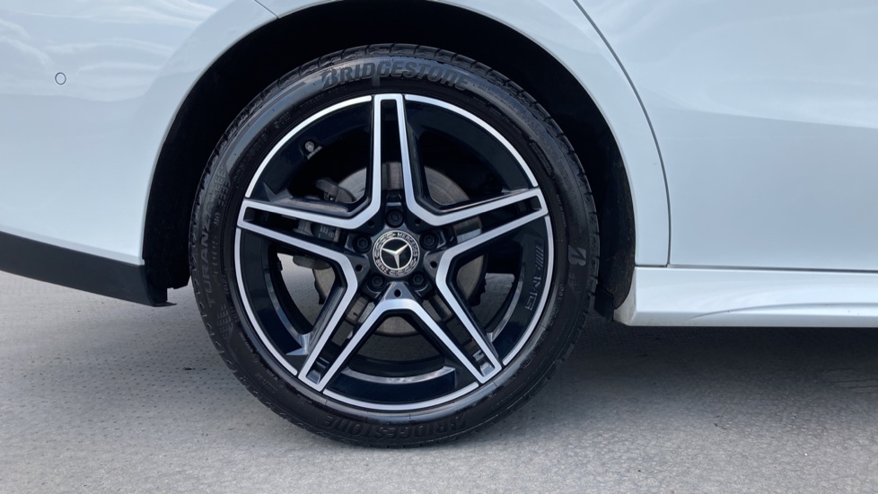 Mercedes-Benz CLA 220d AMG Line Premium 5dr Tip Auto Diesel Estate - Image 7
