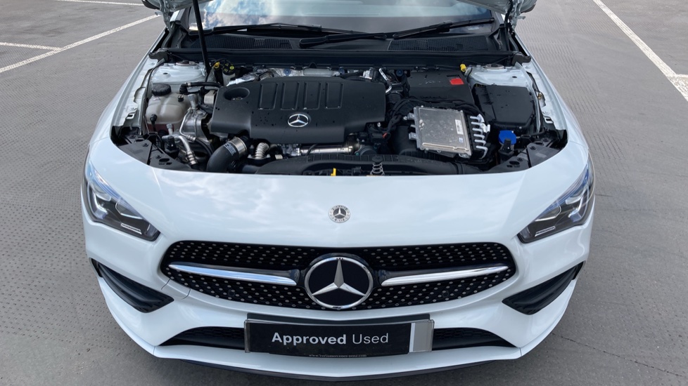 Mercedes-Benz CLA 220d AMG Line Premium 5dr Tip Auto Diesel Estate - Image 8