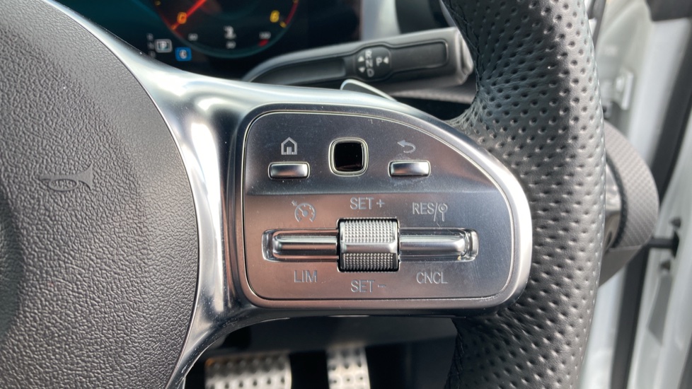 Mercedes-Benz CLA 220d AMG Line Premium 5dr Tip Auto Diesel Estate - Image 36