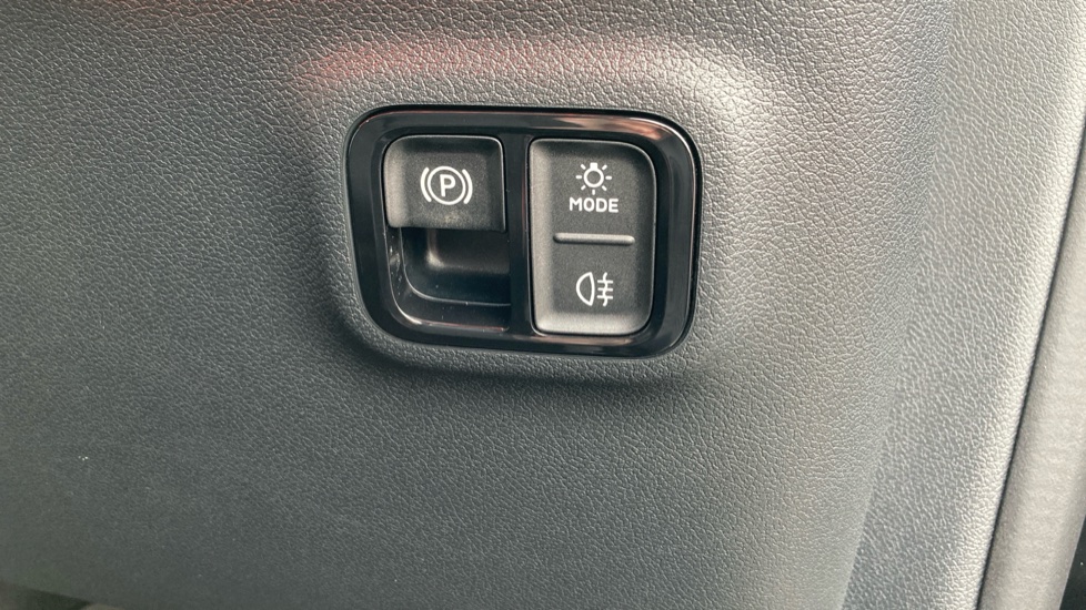 Mercedes-Benz CLA 250+ 200kW EQ AMG Line Prem Ed+ 85kWh 4dr Auto Electric Saloon - Image 35