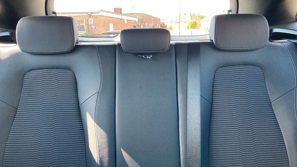 Mercedes-Benz GLA 200 Sport Executive 5dr Auto Petrol Hatchback - Image 15