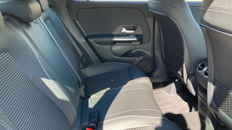 Mercedes-Benz GLA 200 Sport Executive 5dr Auto Petrol Hatchback - Image 16