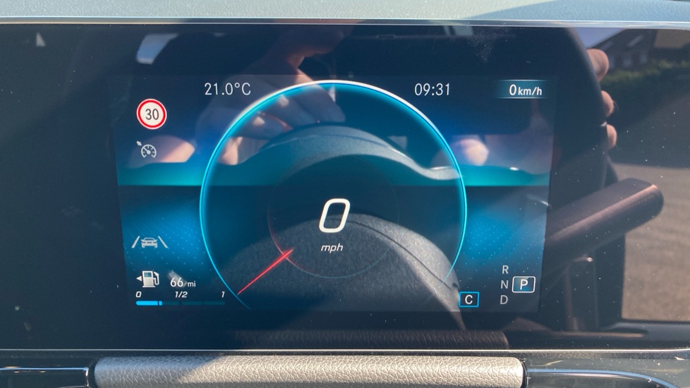 Mercedes-Benz GLA 200 Sport Executive 5dr Auto Petrol Hatchback - Image 18
