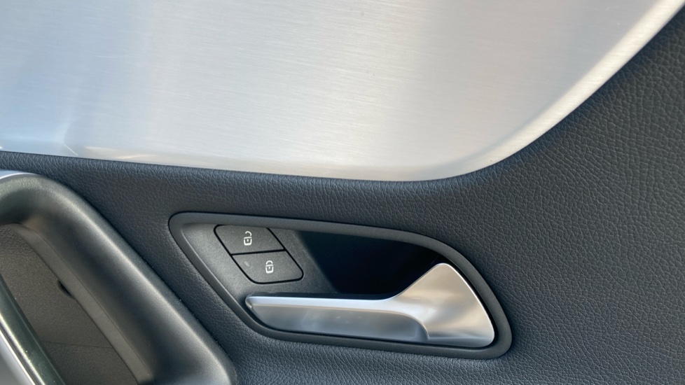 Mercedes-Benz CLA 220d AMG Line Premium 4dr Tip Auto Diesel Saloon - Image 30