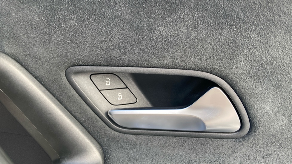 Mercedes-Benz A-Class A200d AMG Line 4dr Auto Diesel Saloon - Image 29