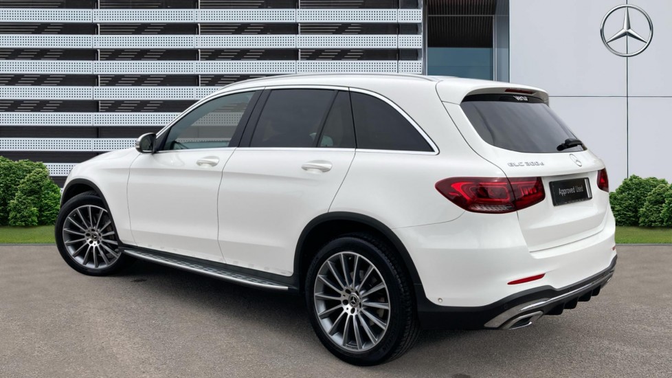 Mercedes-Benz GLC 300d 4Matic AMG Line Premium 5dr 9G-Tronic Diesel Estate - Image 2