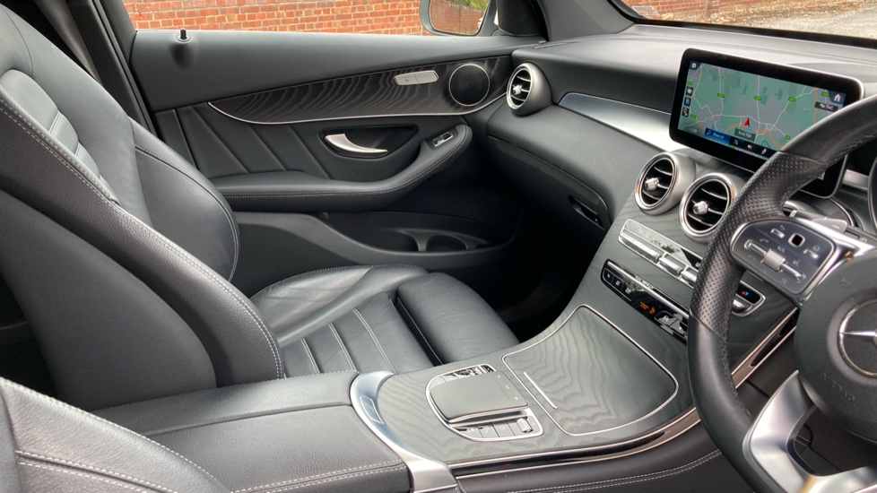 Mercedes-Benz GLC 300d 4Matic AMG Line Premium 5dr 9G-Tronic Diesel Estate - Image 14