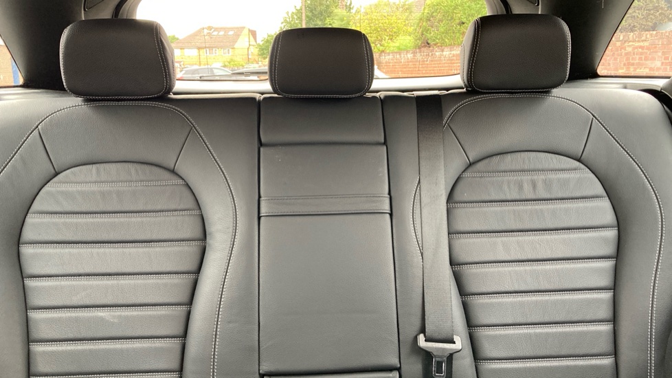 Mercedes-Benz GLC 300d 4Matic AMG Line Premium 5dr 9G-Tronic Diesel Estate - Image 15