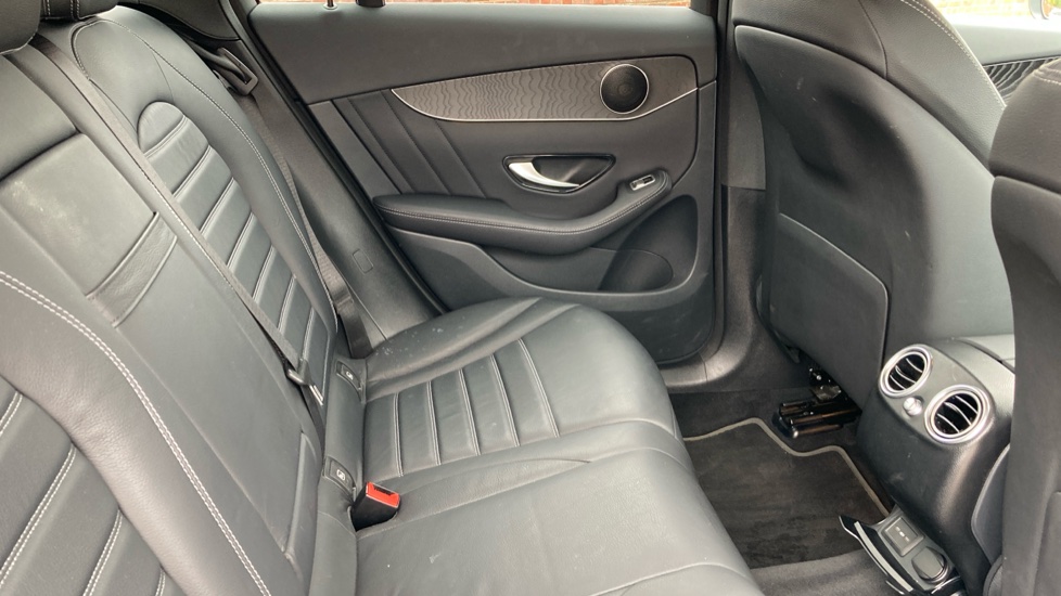 Mercedes-Benz GLC 300d 4Matic AMG Line Premium 5dr 9G-Tronic Diesel Estate - Image 16