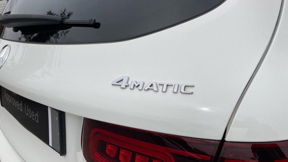 Mercedes-Benz GLC 300d 4Matic AMG Line Premium 5dr 9G-Tronic Diesel Estate - Image 24