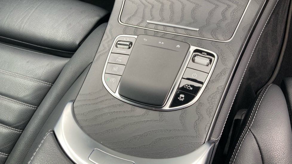Mercedes-Benz GLC 300d 4Matic AMG Line Premium 5dr 9G-Tronic Diesel Estate - Image 39