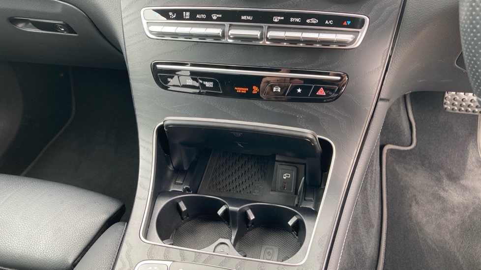 Mercedes-Benz GLC 300d 4Matic AMG Line Premium 5dr 9G-Tronic Diesel Estate - Image 40