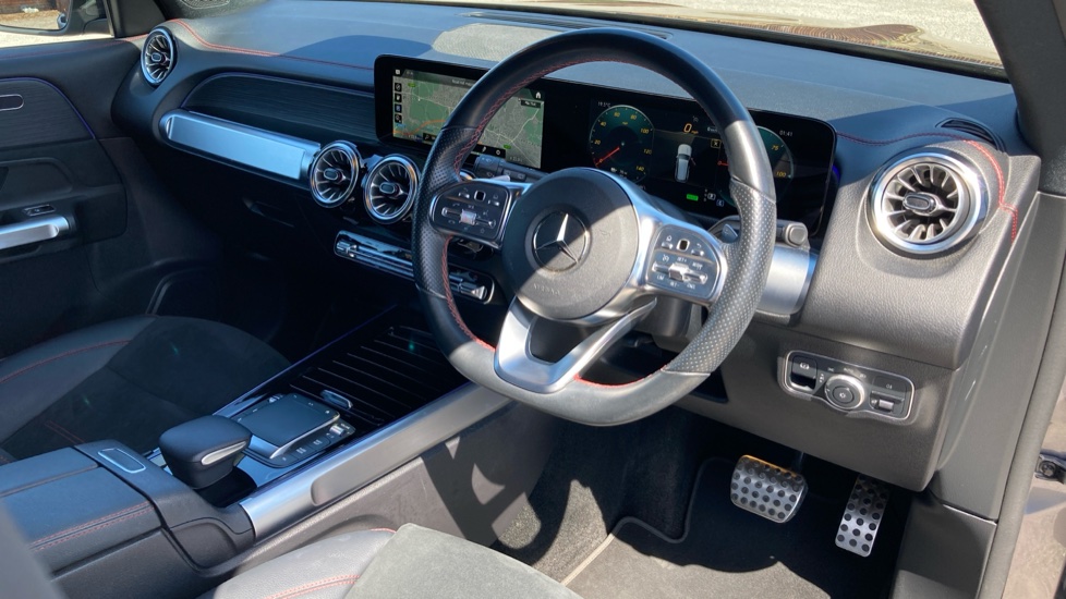 Mercedes-Benz Eqb 300 4Matic 168kW AMG Line 66.5kWh 5dr Auto Electric Estate - Image 11