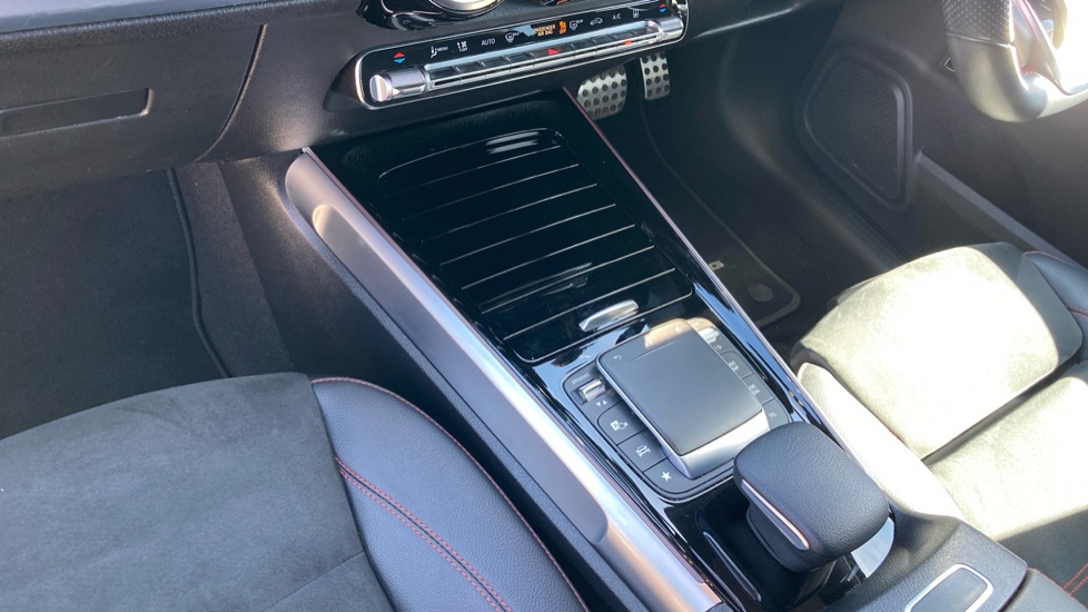 Mercedes-Benz Eqb 300 4Matic 168kW AMG Line 66.5kWh 5dr Auto Electric Estate - Image 13