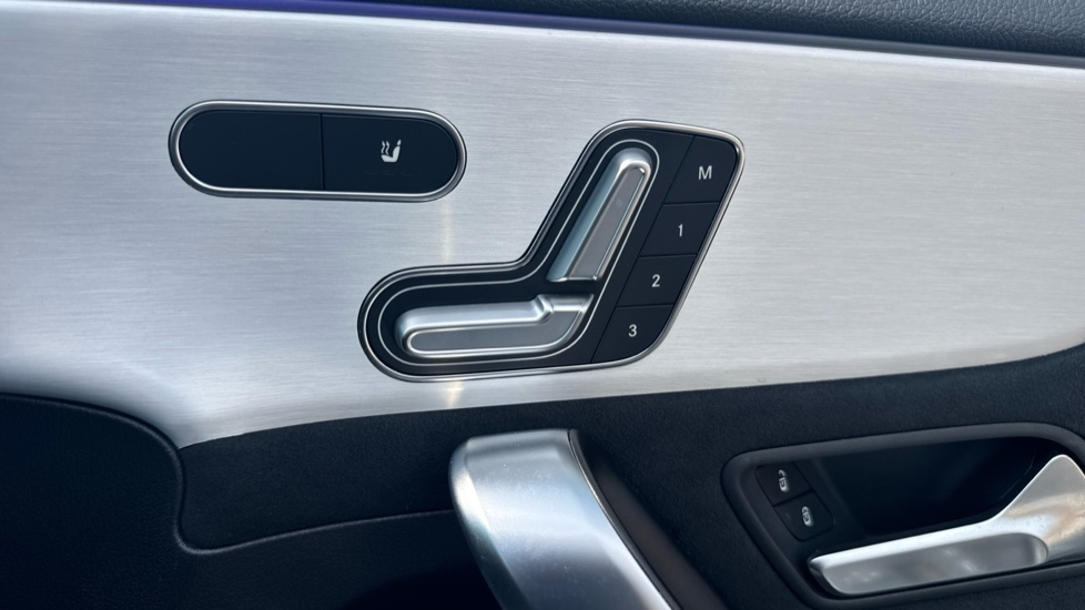 Mercedes-Benz A-Class A250e AMG Line Premium Plus 5dr Auto Hatchback - Image 41