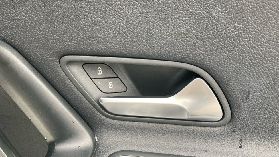 Mercedes-Benz A-Class A180d SE 5dr Auto Diesel Hatchback - Image 27