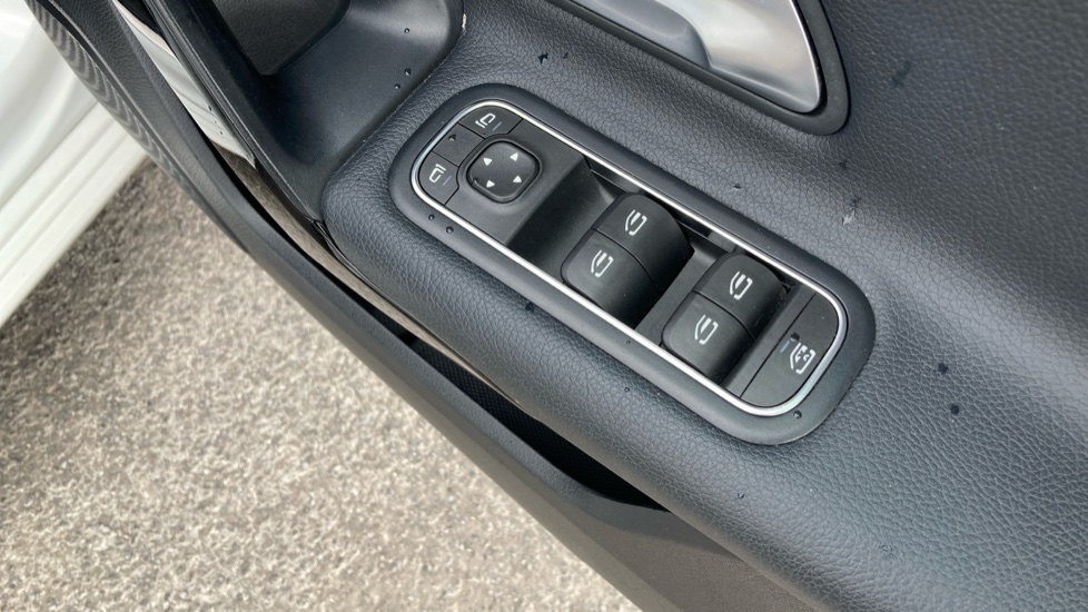Mercedes-Benz A-Class A180d SE 5dr Auto Diesel Hatchback - Image 28
