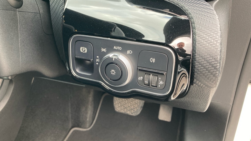 Mercedes-Benz A-Class A180d SE 5dr Auto Diesel Hatchback - Image 29