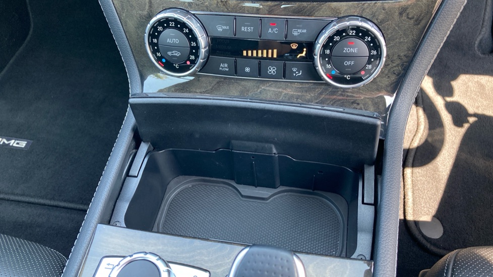 Mercedes-Benz SL 350 2dr Auto Petrol Convertible - Image 37