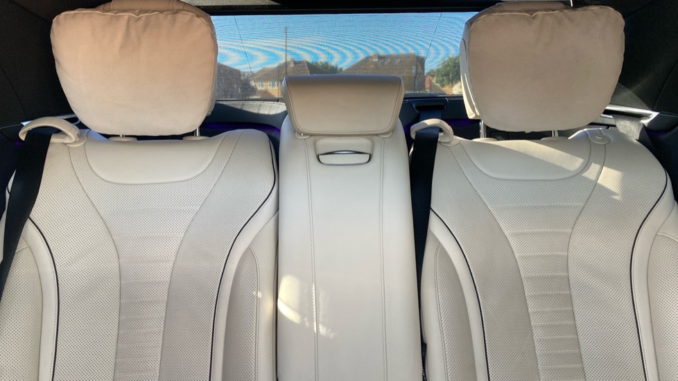 Mercedes-Benz S-Class S350d L AMG Line Executive/Prem Plus 4dr 9G-Tronic Diesel Saloon - Image 15