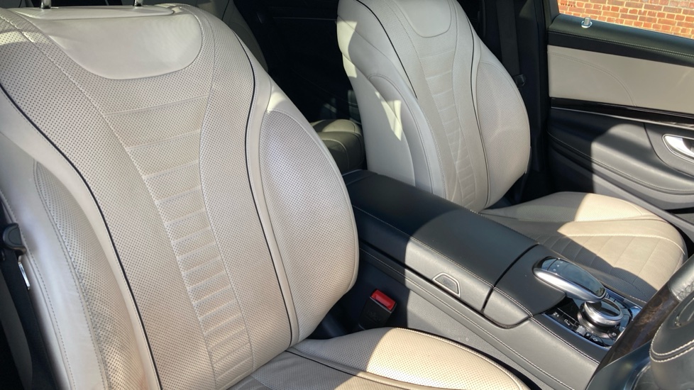 Mercedes-Benz S-Class S350d L AMG Line Executive/Prem Plus 4dr 9G-Tronic Diesel Saloon - Image 28