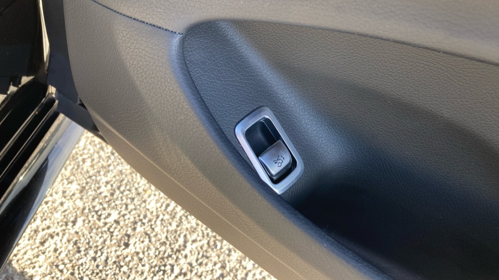 Mercedes-Benz S-Class S350d L AMG Line Executive/Prem Plus 4dr 9G-Tronic Diesel Saloon - Image 32