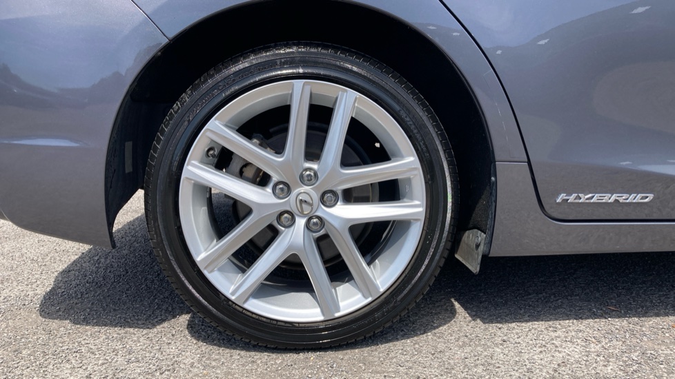 Lexus CT 200h 1.8 5dr CVT Hybrid Hatchback - Image 7