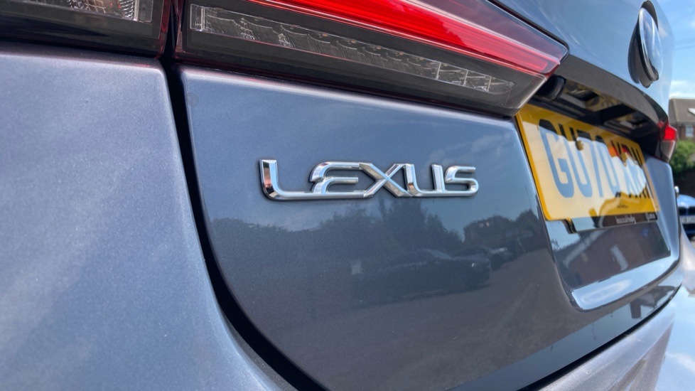 Lexus CT 200h 1.8 5dr CVT Hybrid Hatchback - Image 25