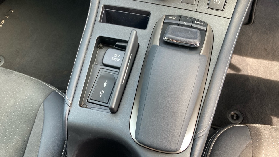 Lexus CT 200h 1.8 5dr CVT Hybrid Hatchback - Image 37